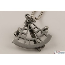 Sextant pendant