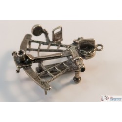 Silver pendant sextant 'Sail85'