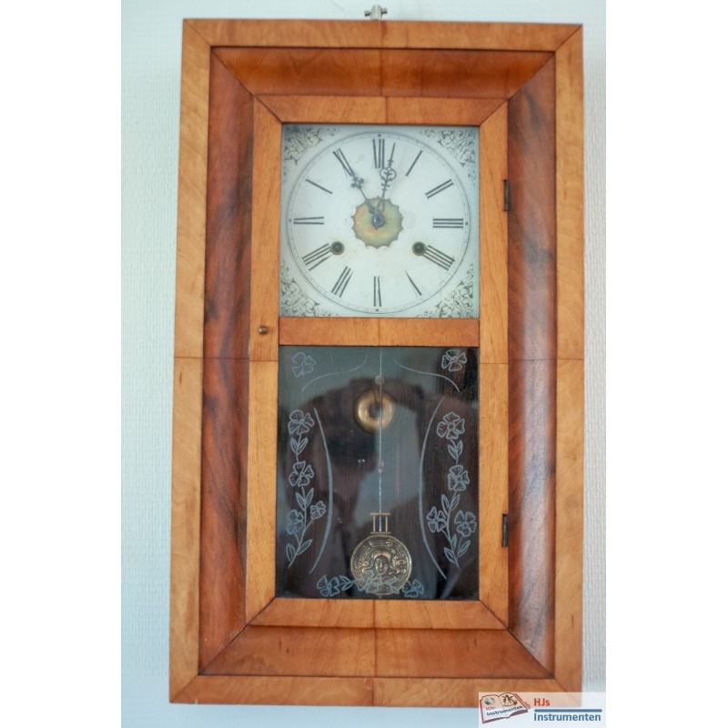 American regulator clock